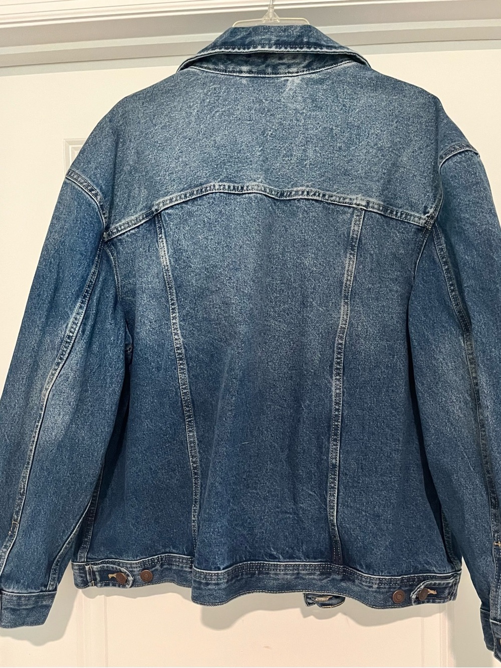 Calvin Klein Jeans Medium Blue Denim Jacket with Silver Buttons - Picture 4 of 10